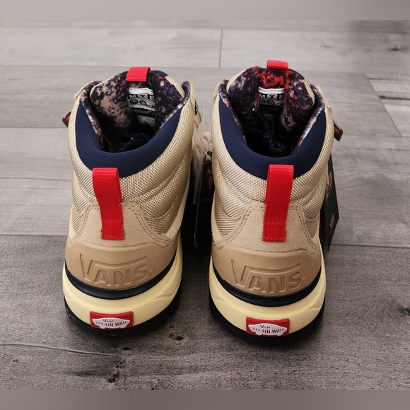 VANS UltraRange EXO Hi MTE-2 Shoe - Picture 4 of 10